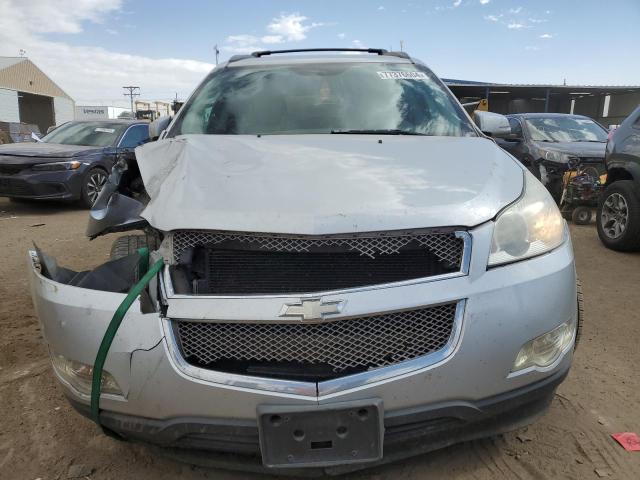 1GNKVLED2BJ403120 - 2011 CHEVROLET TRAVERSE LTZ SILVER photo 5