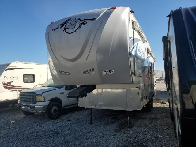 4N15L2726G0144289 - 2016 ARCT CAMPER WHITE photo 2