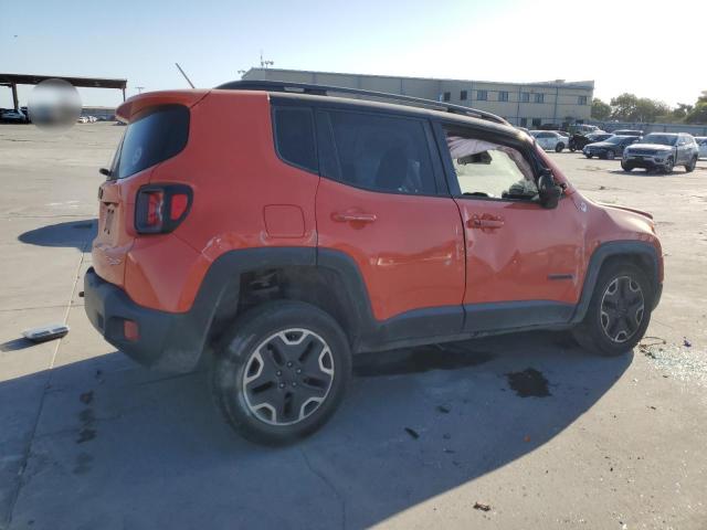 ZACCJBCT1GPD41598 - 2016 JEEP RENEGADE TRAILHAWK ORANGE photo 3