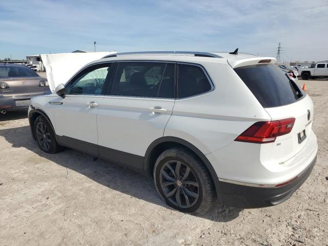 3VV3B7AX5PM001035 - 2023 VOLKSWAGEN TIGUAN SE WHITE photo 2