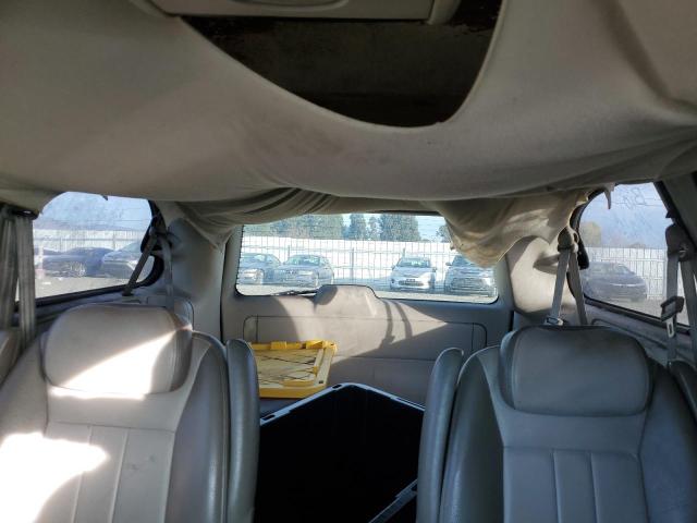 2C4GP54L75R297051 - 2005 CHRYSLER TOWN & COU TOURING BLUE photo 10