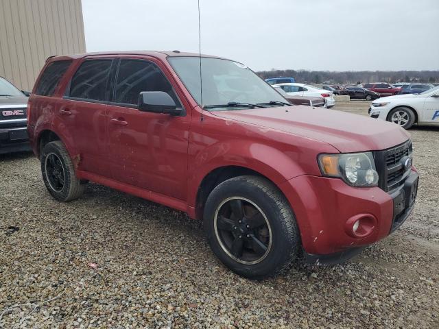 1FMCU0DG9AKA62975 - 2010 FORD ESCAPE XLT RED photo 4