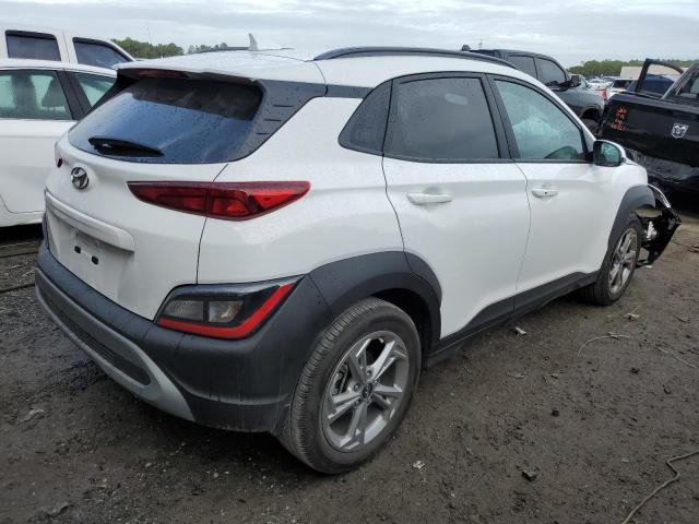 KM8K62AB8PU062070 - 2023 HYUNDAI KONA SEL WHITE photo 3