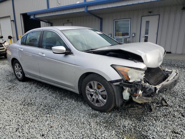 1HGCP2F62BA018384 - 2011 HONDA ACCORD SE SILVER photo 4