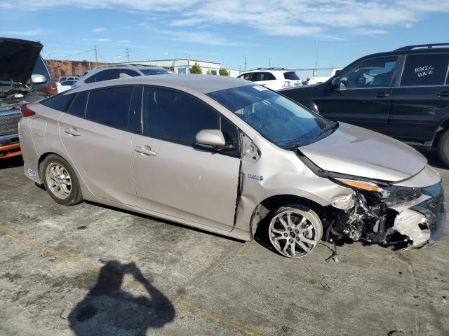 JTDKARFP3K3110637 - 2019 TOYOTA PRIUS PRIM 银色 照片 4