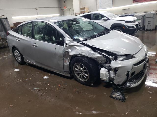 JTDKARFU5K3082300 - 2019 TOYOTA PRIUS SILVER photo 4