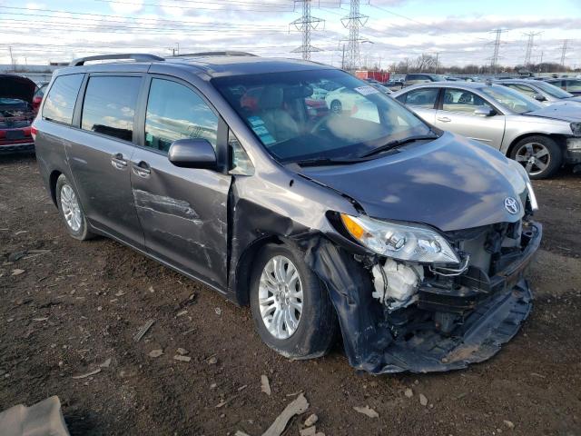 5TDYK3DC5BS165836 - 2011 TOYOTA SIENNA XLE GRAY photo 4