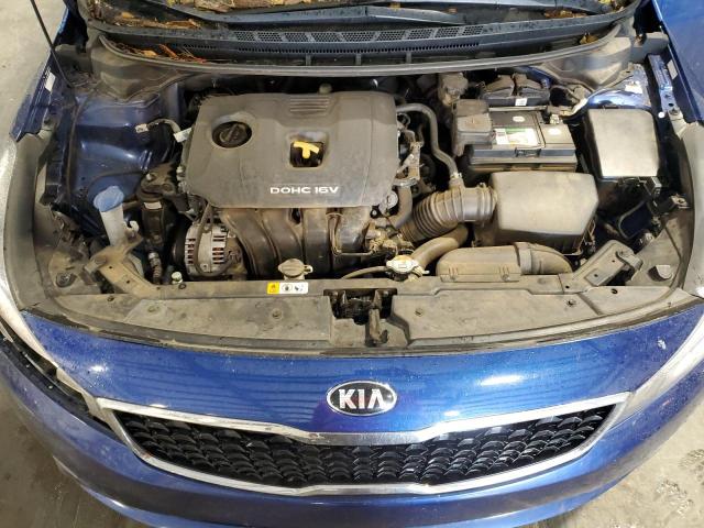 3KPFL4A77JE247982 - 2018 KIA FORTE LX BLUE photo 11