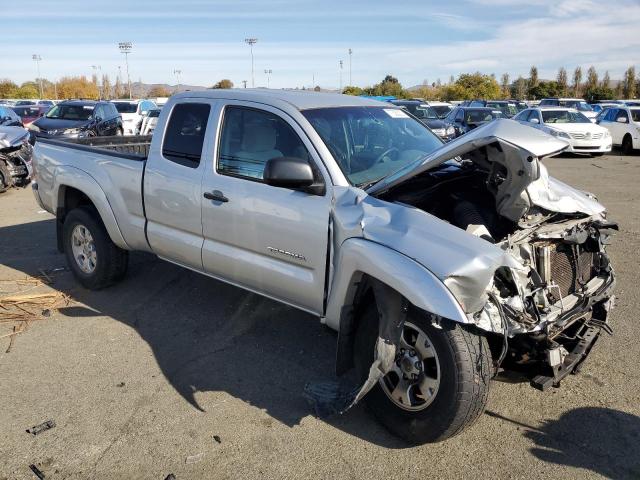 5TETU62NX5Z081836 - 2005 TOYOTA TACOMA PRERUNNER ACCESS CAB SILVER photo 4