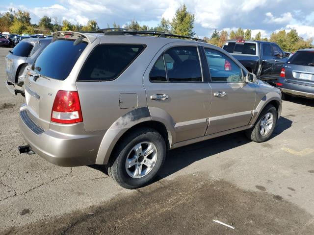 KNDJD733945308462 - 2004 KIA SORENTO EX GOLD photo 3