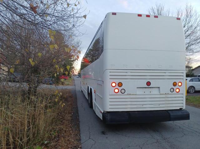 2PCH3349XY1013648 - 2000 PREVOST BUS WHITE photo 3