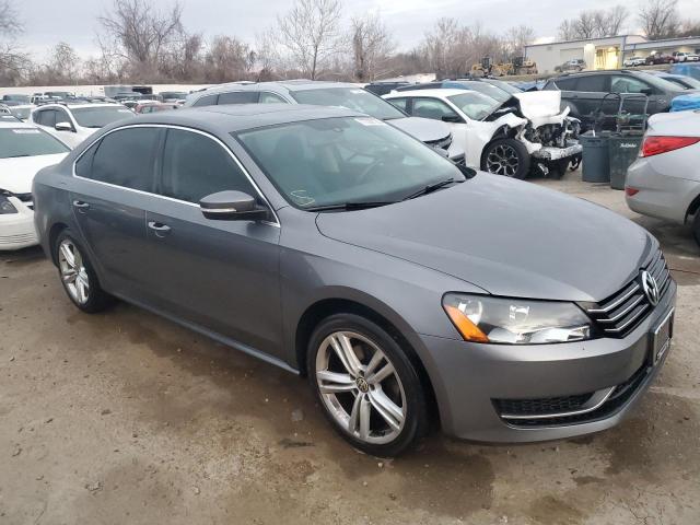 1VWBS7A37EC052930 - 2014 VOLKSWAGEN PASSAT SE GRAY photo 4