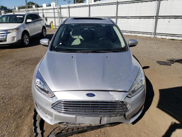 1FADP3J22HL288280 - 2017 FORD FOCUS TITANIUM SILVER photo 5