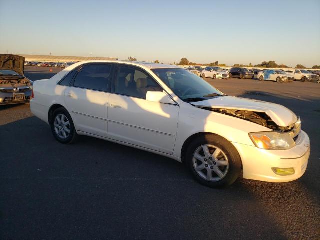 4T1BF28B0YU095247 - 2000 TOYOTA AVALON XL WHITE photo 4