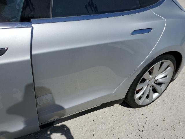 5YJSA1E28FF112481 - 2015 TESLA MODEL S SILVER photo 12