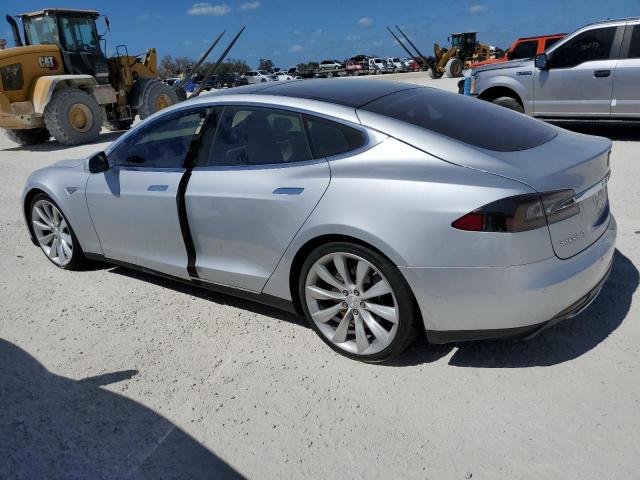 5YJSA1E28FF112481 - 2015 TESLA MODEL S SILVER photo 2