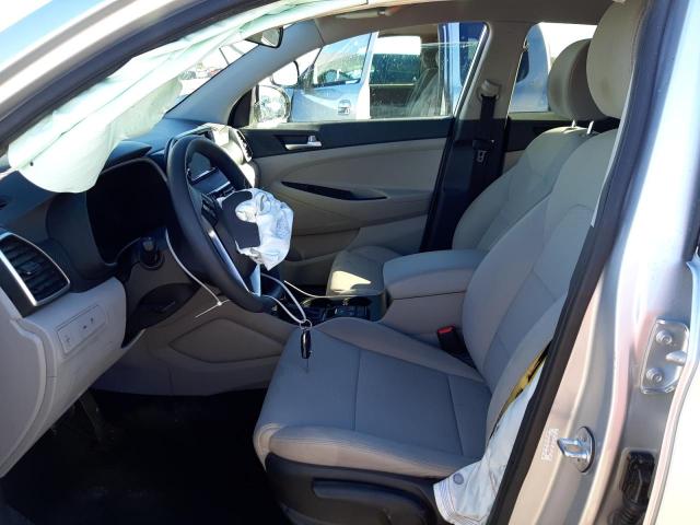 KM8J23A48KU008713 - 2019 HYUNDAI TUCSON SE SILVER photo 7