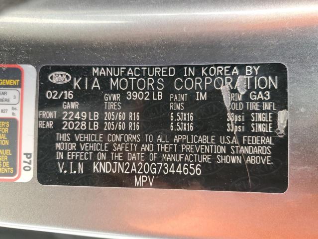 KNDJN2A20G7344656 - 2016 KIA SOUL GRAY photo 13