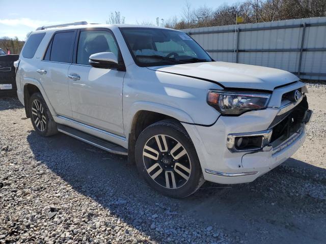 JTEBU5JR7E5153472 - 2014 TOYOTA 4RUNNER SR5 WHITE photo 4