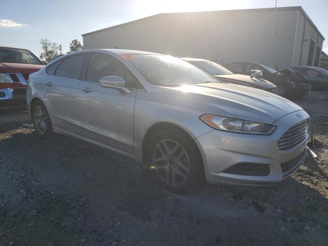 1FA6P0H70G5135599 - 2016 FORD FUSION SE SILVER photo 4