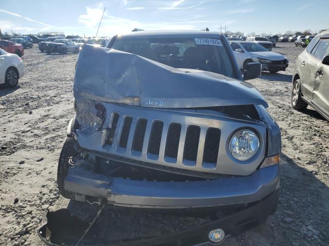 1C4NJPFA4GD616198 - 2016 JEEP PATRIOT LATITUDE SILVER photo 5