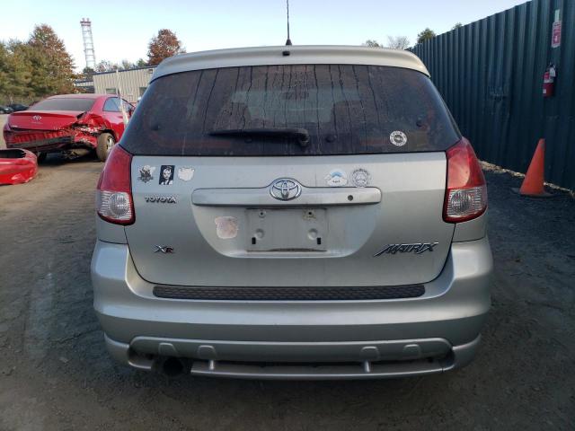 2T1KR38EX3C074097 - 2003 TOYOTA MATRIX XR Silber Foto 6