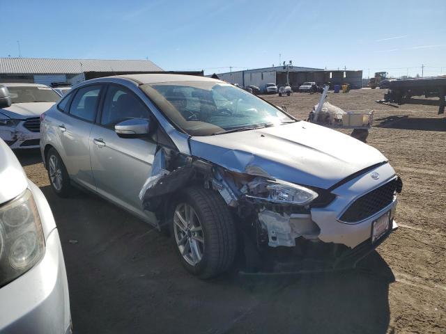 1FADP3F23GL272144 - 2016 FORD FOCUS SE SILVER photo 4