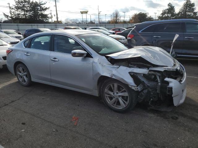 1N4AL3AP8FC457791 - 2015 NISSAN ALTIMA 2.5 SILVER photo 4