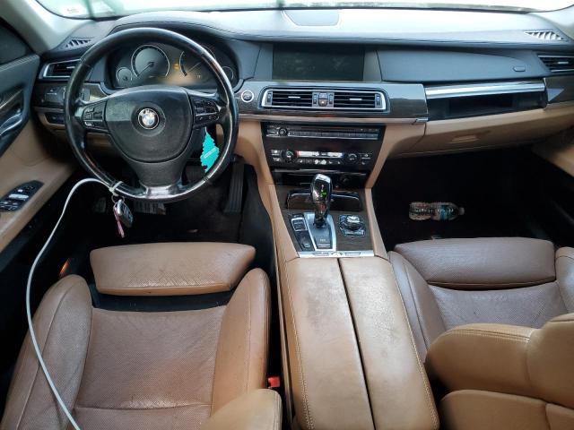 WBAKA8C54BCY36579 - 2011 BMW 750 I WHITE photo 8