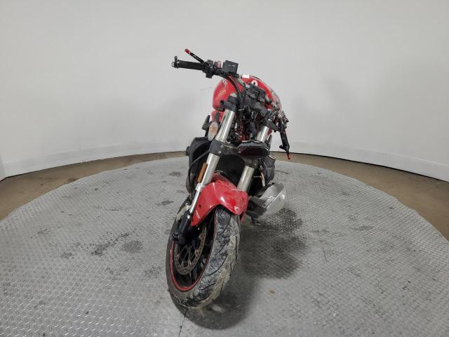 ZDMMACLS1JB001634 - 2018 DUCATI MONSTER 821 RED photo 2