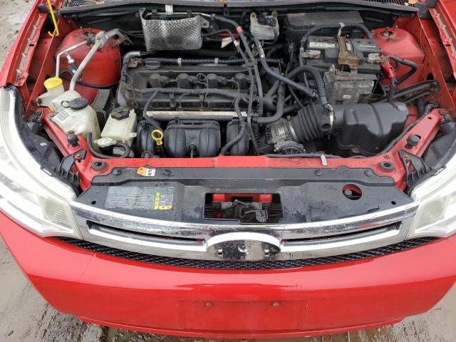 1FAHP33N68W128765 - 2008 FORD FOCUS SE RED photo 11