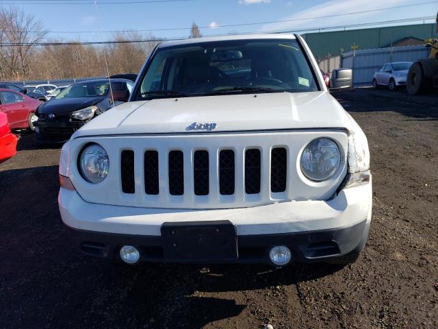 1C4NJRFB4FD382731 - 2015 JEEP PATRIOT LATITUDE WHITE photo 5