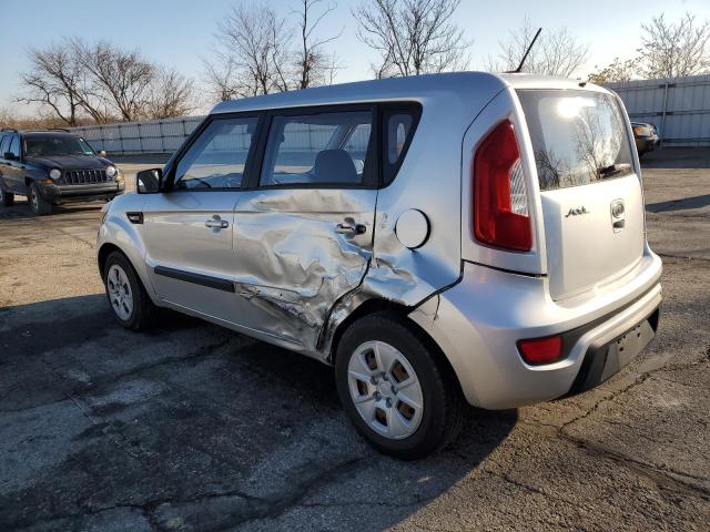 KNDJT2A55C7388193 - 2012 KIA SOUL SILVER photo 2