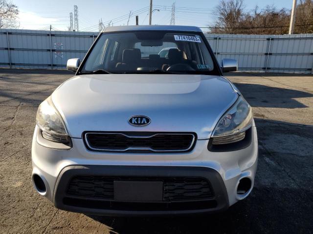 KNDJT2A55C7388193 - 2012 KIA SOUL SILVER photo 5