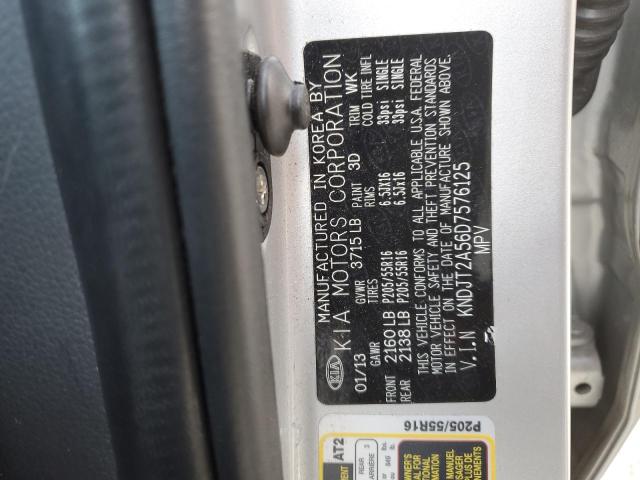 KNDJT2A56D7576125 - 2013 KIA SOUL SILVER photo 13