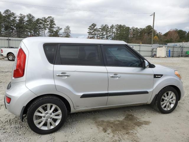 KNDJT2A56D7576125 - 2013 KIA SOUL SILVER photo 3