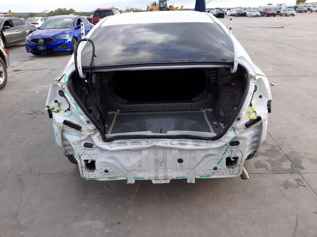 19XFC2F60KE017402 - 2019 HONDA CIVIC LX WHITE photo 6