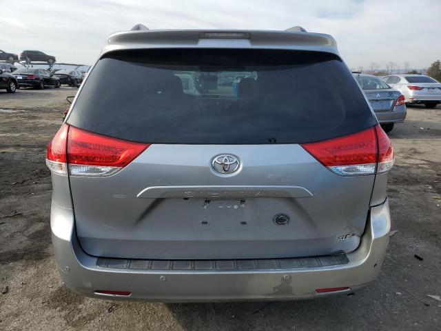 5TDYK3DC9BS007046 - 2011 TOYOTA SIENNA XLE SILVER photo 6