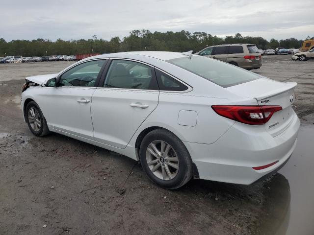 5NPE24AF0HH554390 - 2017 HYUNDAI SONATA SE WHITE photo 2