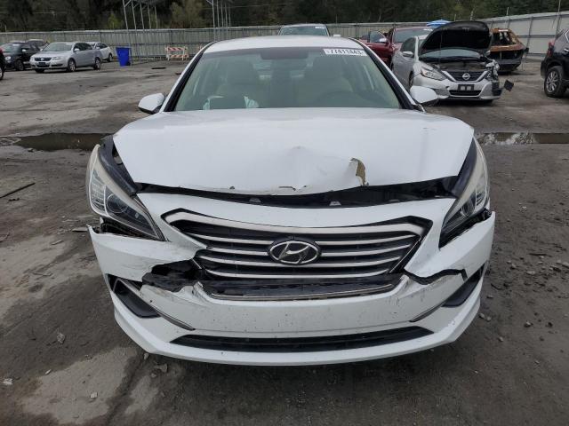 5NPE24AF0HH554390 - 2017 HYUNDAI SONATA SE WHITE photo 5