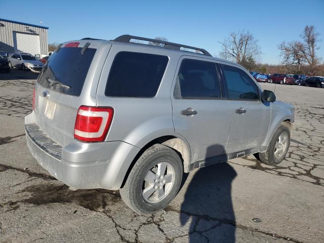 1FMCU03G69KA57505 - 2009 FORD ESCAPE XLT SILVER photo 3