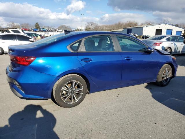 3KPF24ADXPE592876 - 2023 KIA FORTE LX BLUE photo 3