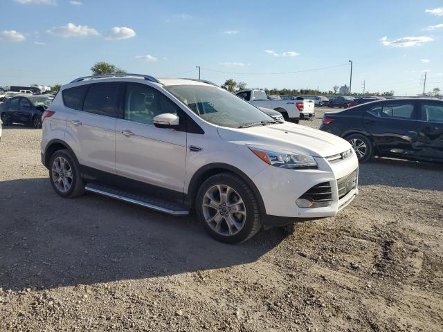 1FMCU0J96GUC57676 - 2016 FORD ESCAPE TITANIUM WHITE photo 4