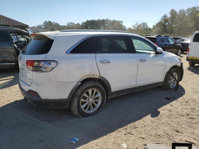 5XYPG4A57GG101813 - 2016 KIA SORENTO LX WHITE photo 3