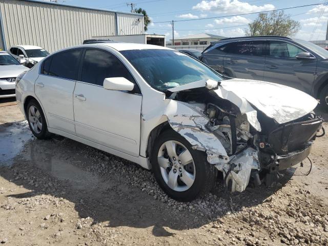 1N4AL21E98C184033 - 2008 NISSAN ALTIMA 2.5 WHITE photo 4