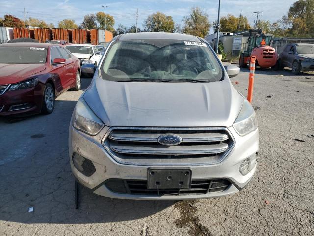 1FMCU9GD8HUC66008 - 2017 FORD ESCAPE SE ვერცხლისფერი ფოტო 5
