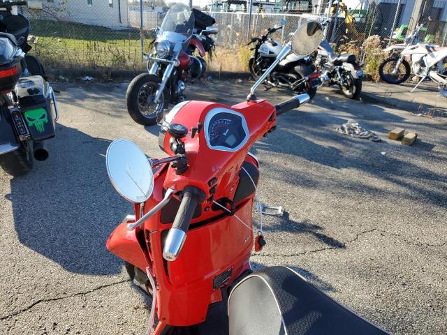 ZAPMA39M1N5203610 - 2022 VESPA GTS 300 RED photo 5