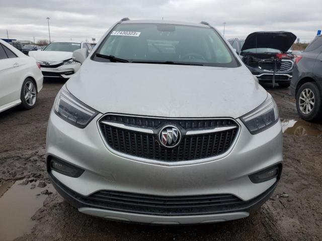 KL4CJCSB0JB673574 - 2018 BUICK ENCORE ESSENCE SILVER photo 5