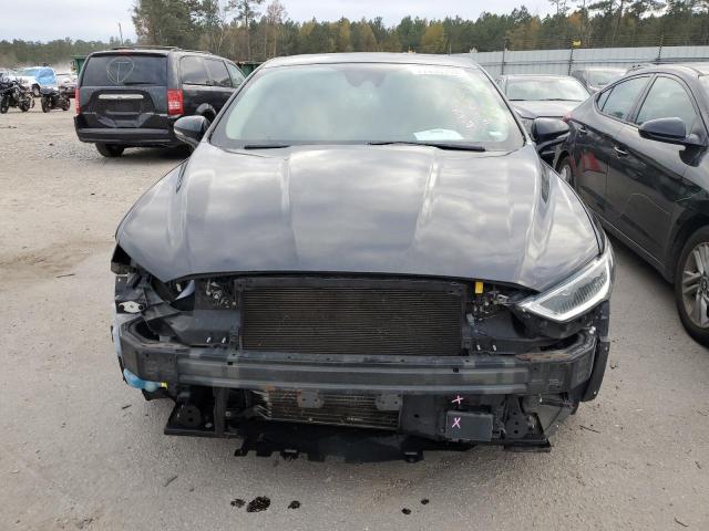 3FA6P0RU3KR138880 - 2019 FORD FUSION TITANIUM BLACK photo 5