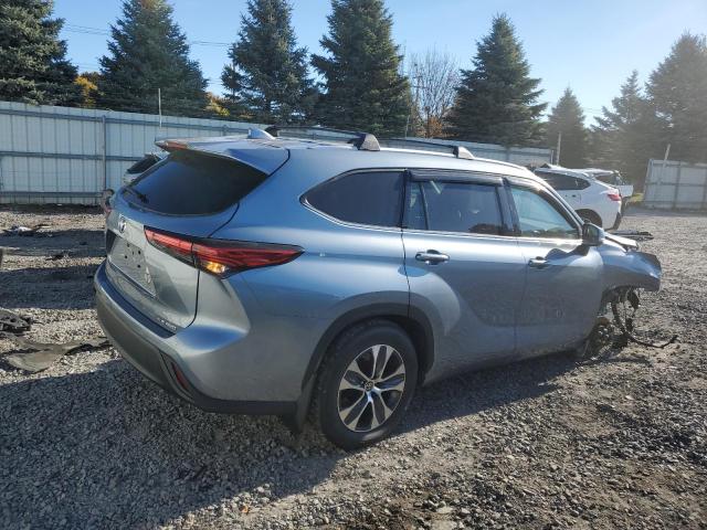 5TDHZRBH7NS206193 - 2022 TOYOTA HIGHLANDER XLE BLUE photo 3
